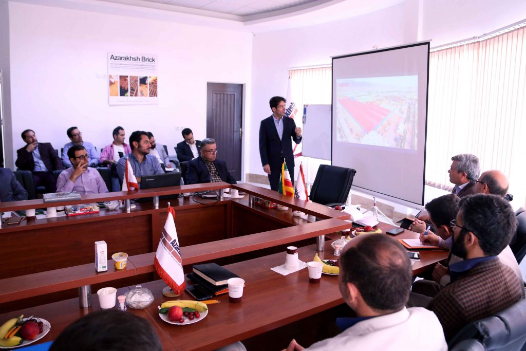 آذرخش میزبان شورای معادن استان قم شد