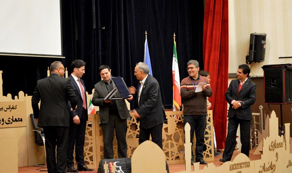 چهره ماندگار در تولید ملی