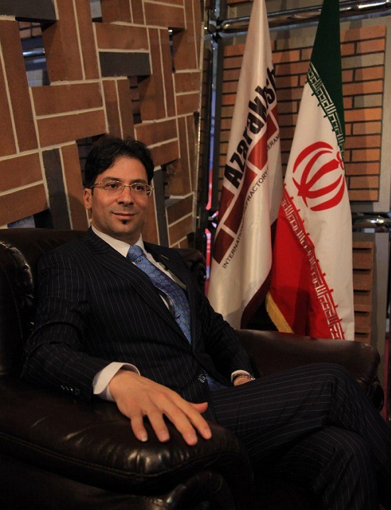 مصاحبه روزنامه دنیای اقتصاد با محسن سیفی ریاست هلدینگ آذرخش