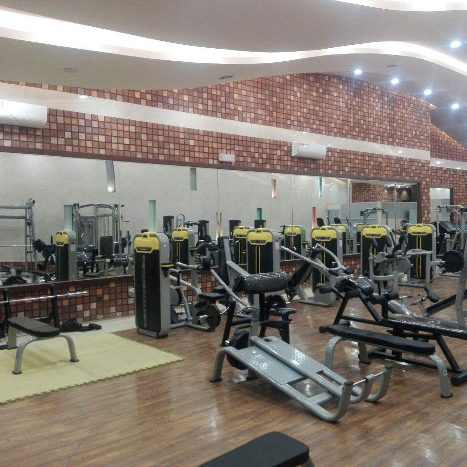 پروژه سالن بدن سازی و استخر مهتاب اصفهان