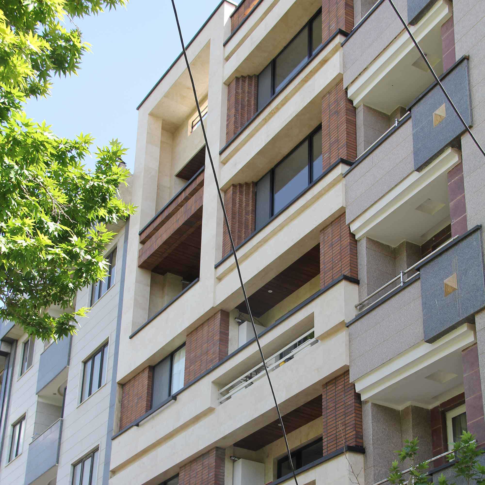 پروژه اجرا نمای آجری ساختمان مسکونی - شرق تهران